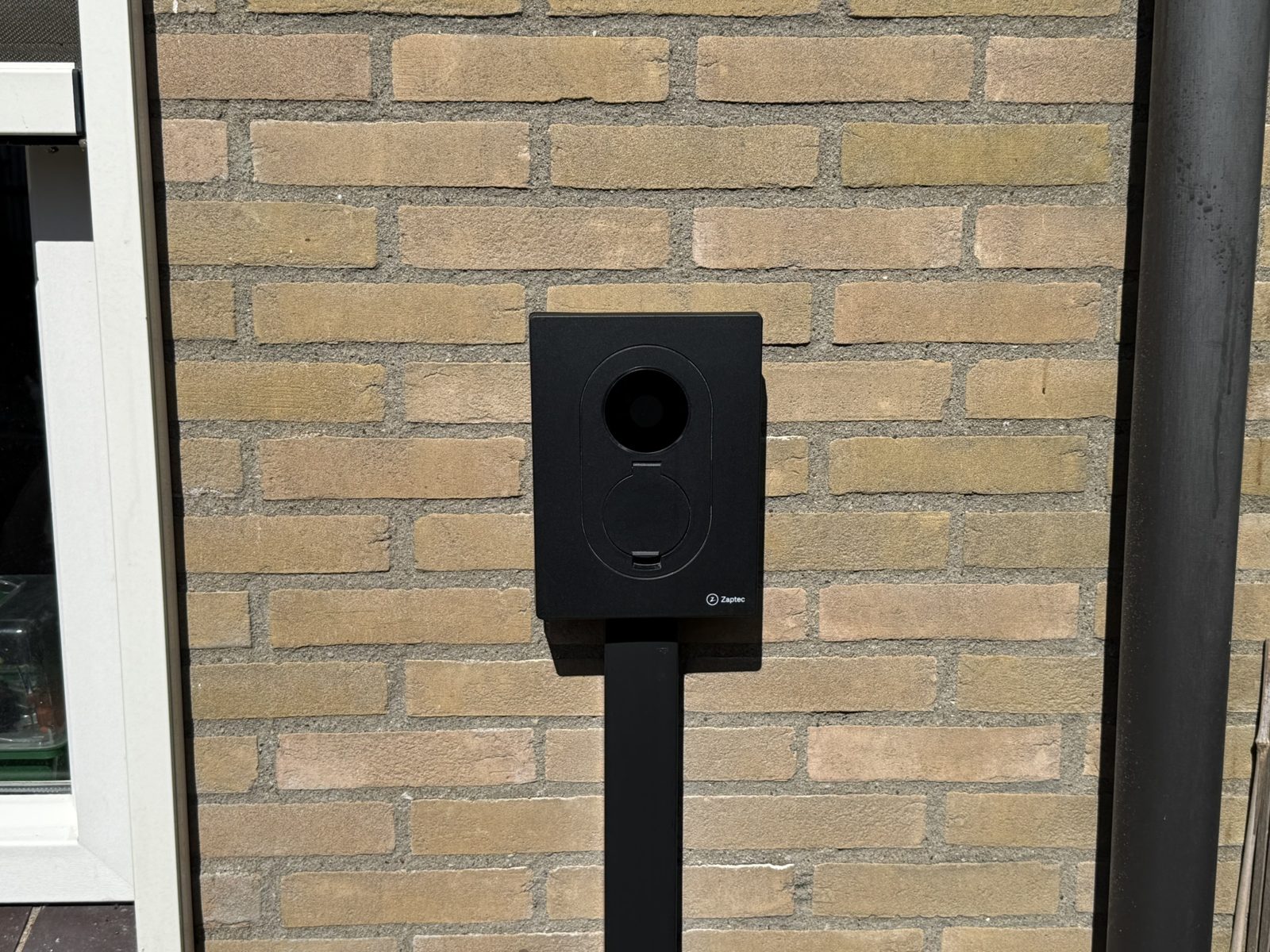 Zaptec laadpaal geïnstalleerd door VolleBakStroom
