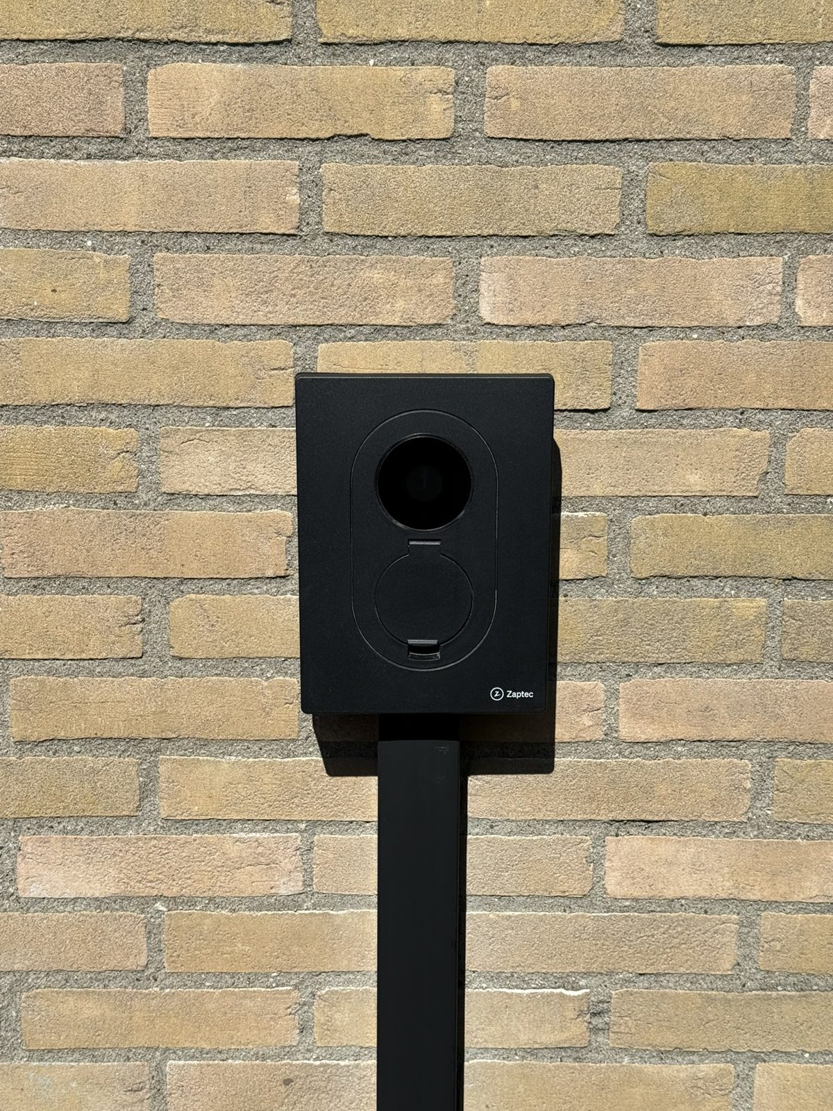 Zaptec laadpaal geïnstalleerd door VolleBakStroom